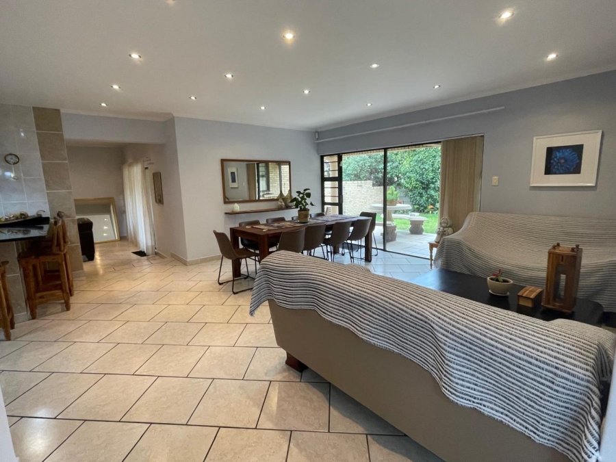 To Let 5 Bedroom Property for Rent in Diaz Beach Western Cape